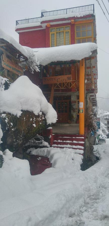 מנאלי Rasta Cafe And Lodge מראה חיצוני תמונה