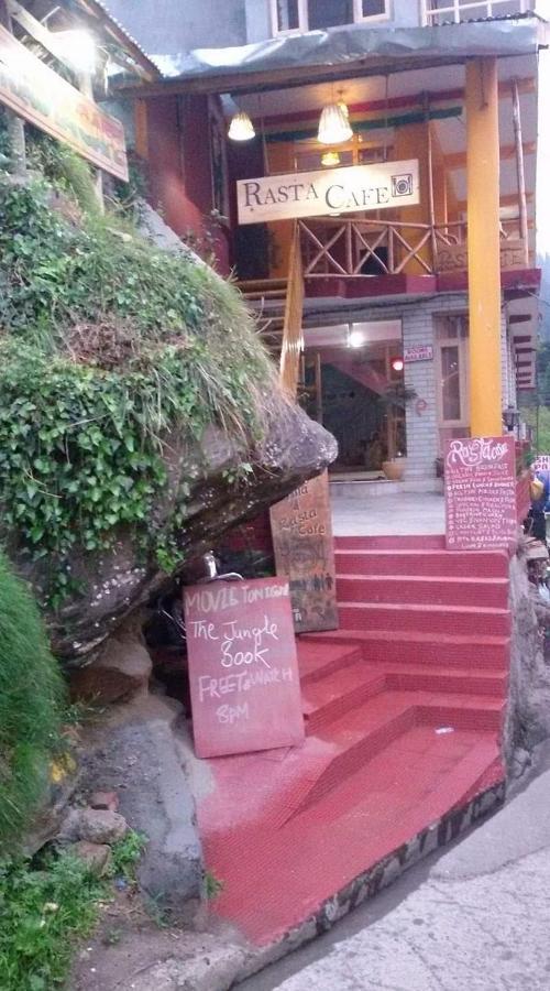 מנאלי Rasta Cafe And Lodge מראה חיצוני תמונה