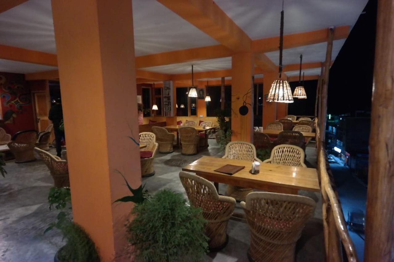 מנאלי Rasta Cafe And Lodge מראה חיצוני תמונה