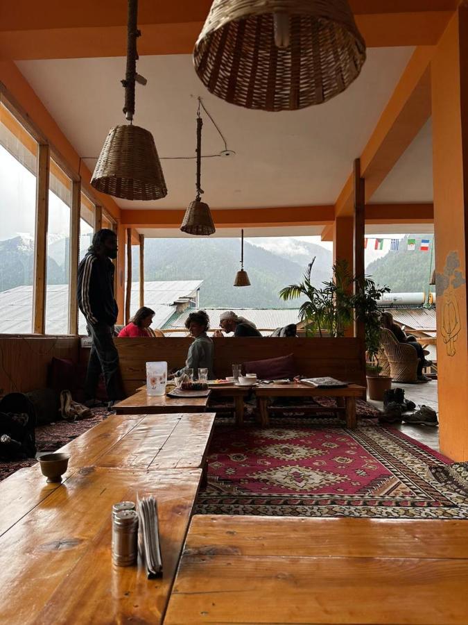 מנאלי Rasta Cafe And Lodge מראה חיצוני תמונה